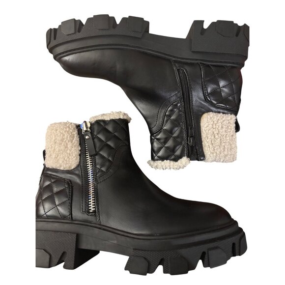 Nine West Black Quilted Ankle Boots With Faux Fur Lining  Chunky Lug Sole - Picture 1 of 11